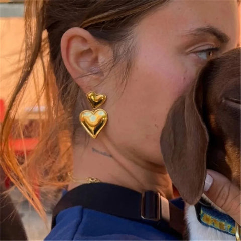 Vintage 18K Gold Heart Shaped Drop Earring.